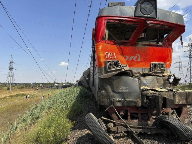 Rusko nehoda vlak vykoľajenie rušeň
