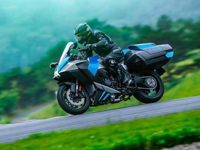 Kawasaki Ninja H2 Hyse - vodíková motorka 2024