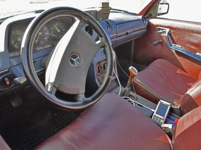 Mercedes-Benz W123 - taxík 7,2 mil. kilometrov
