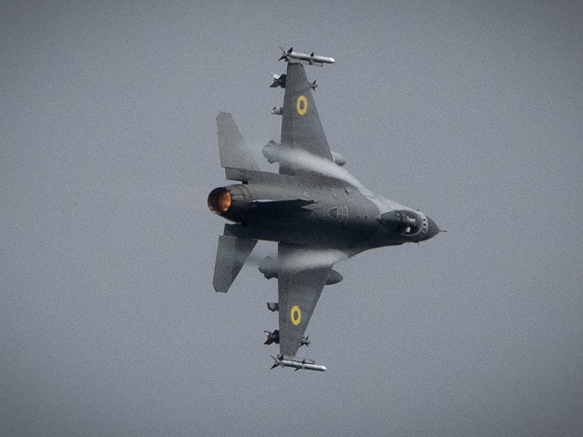 Predstavenie bojových stíhačiek F-16 na nešpecifikovanej leteckej základni na Ukrajine, 4. augusta 2024