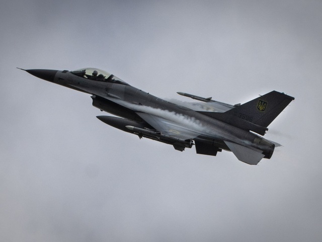 F-16 / Stíhačka /