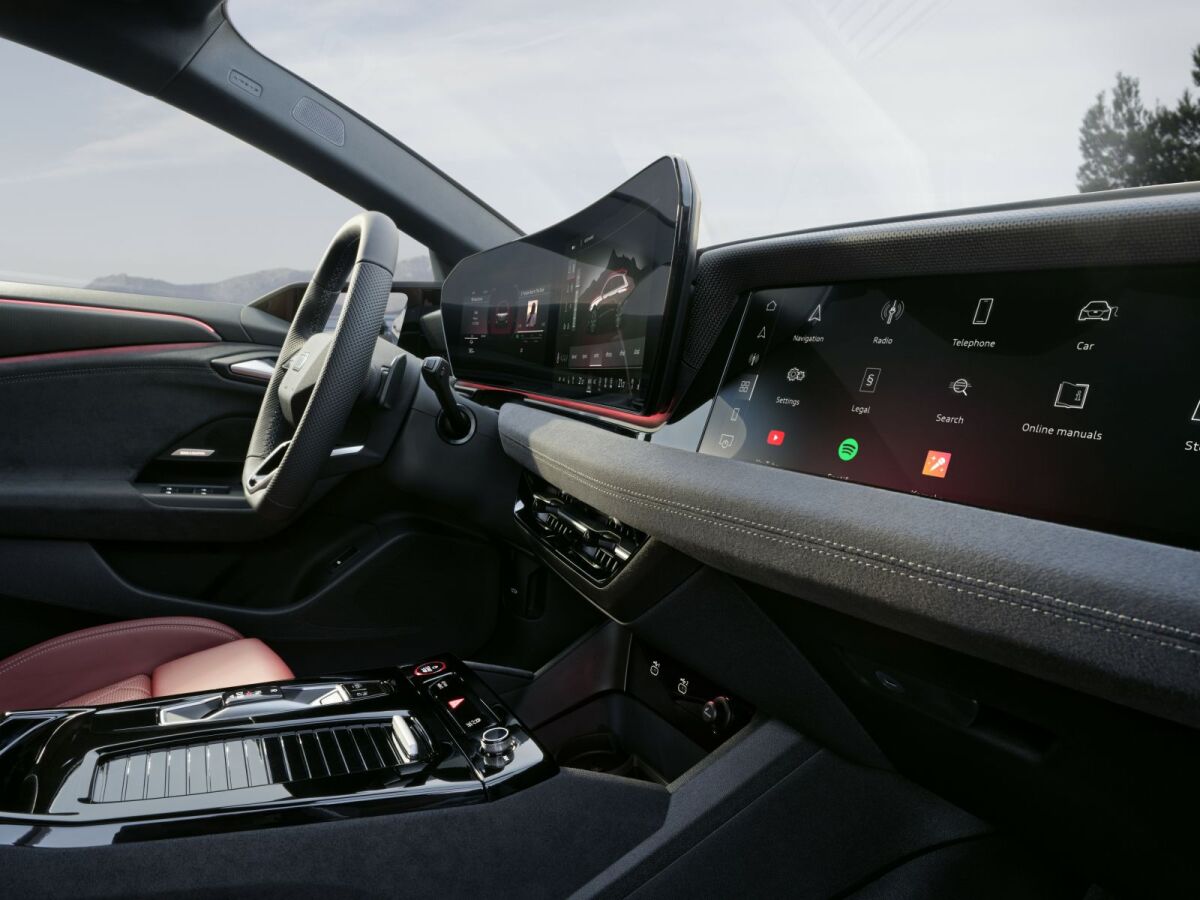 Audi A6 Avant e-tron  - 2024