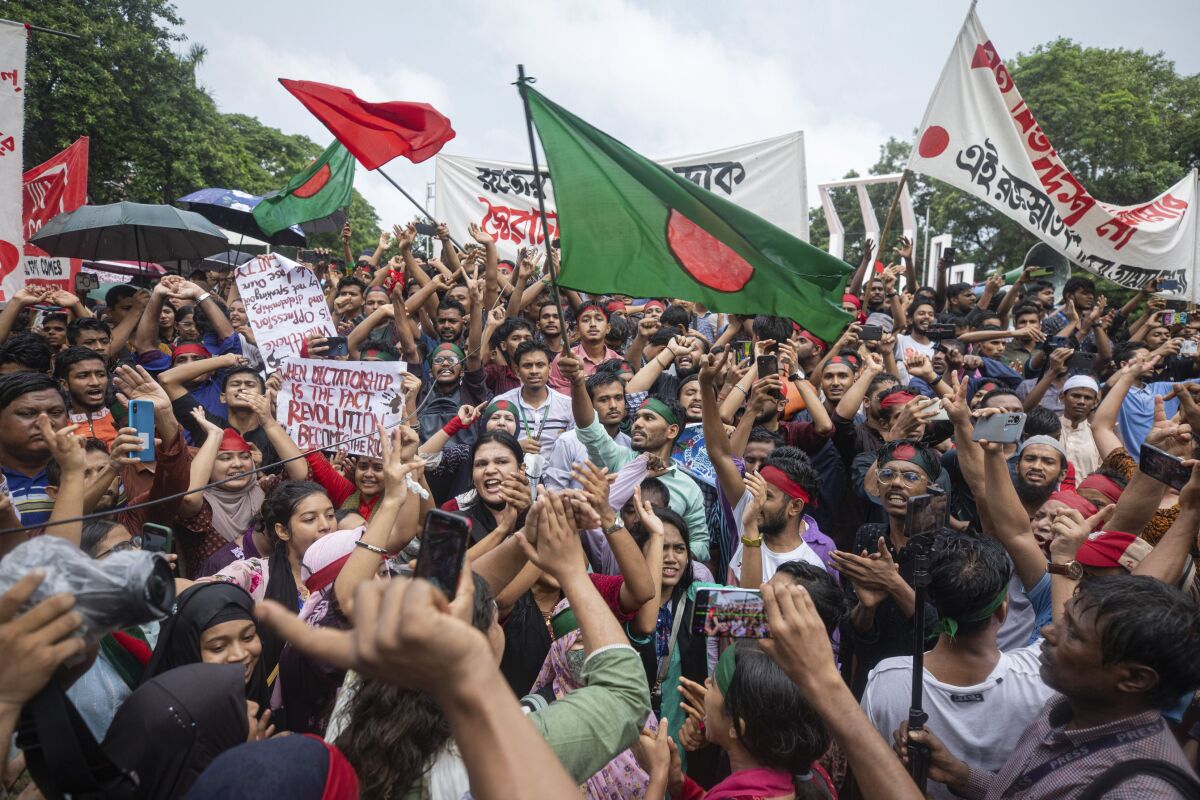Bangladéš protesty premiérka Vadžídová odstúpenie