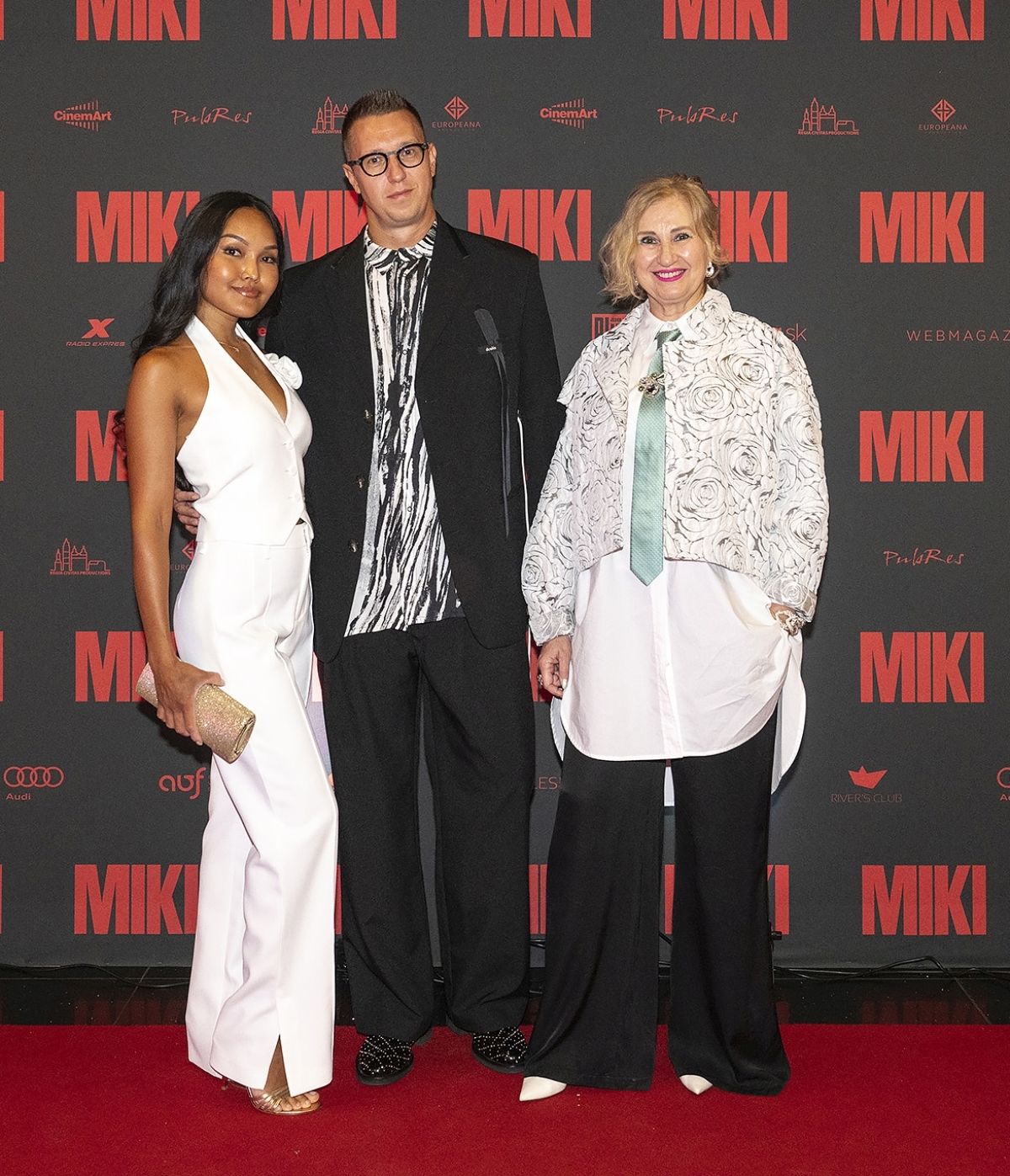 rh DSC 3140 zmensena