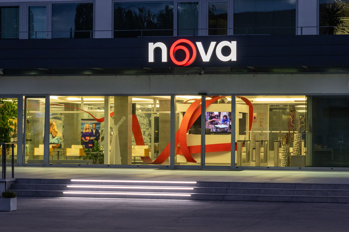 TV Nova. logo