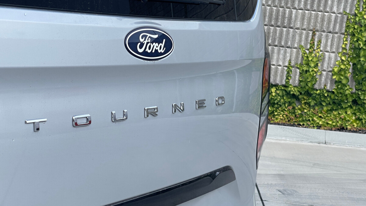 Ford Custom Tourneo L2 (2024)