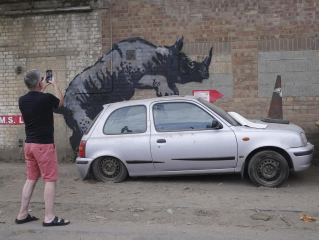 Banksy, grafiti, nosorožec