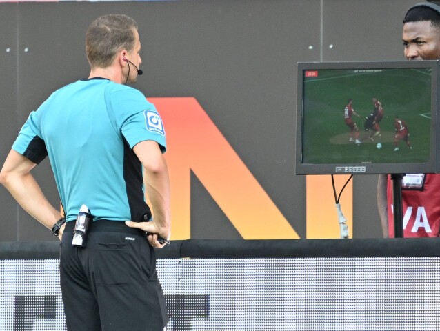 VAR