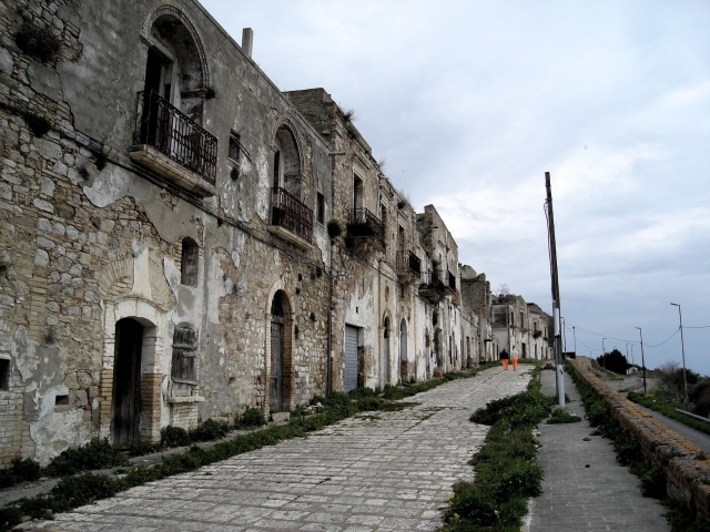 Craco, Taliansko, mesto, mesto duchov, opustené, Basilicata