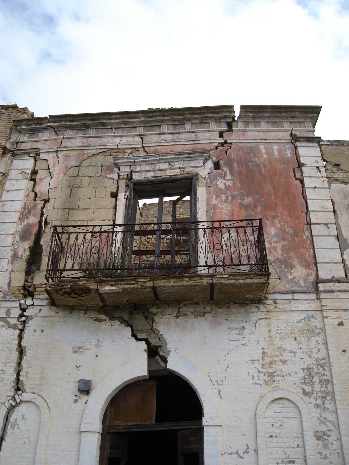 Craco, Taliansko, mesto, mesto duchov, opustené, Basilicata
