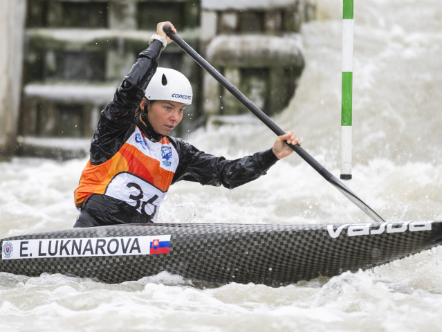 Emanuela Luknárová
