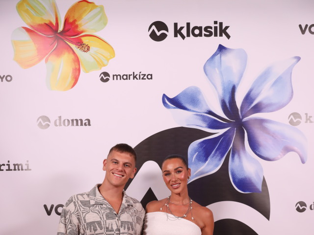 Influencerka Bianka Rumanová a jej partner Filip Jovanovič alias Jovinečko.