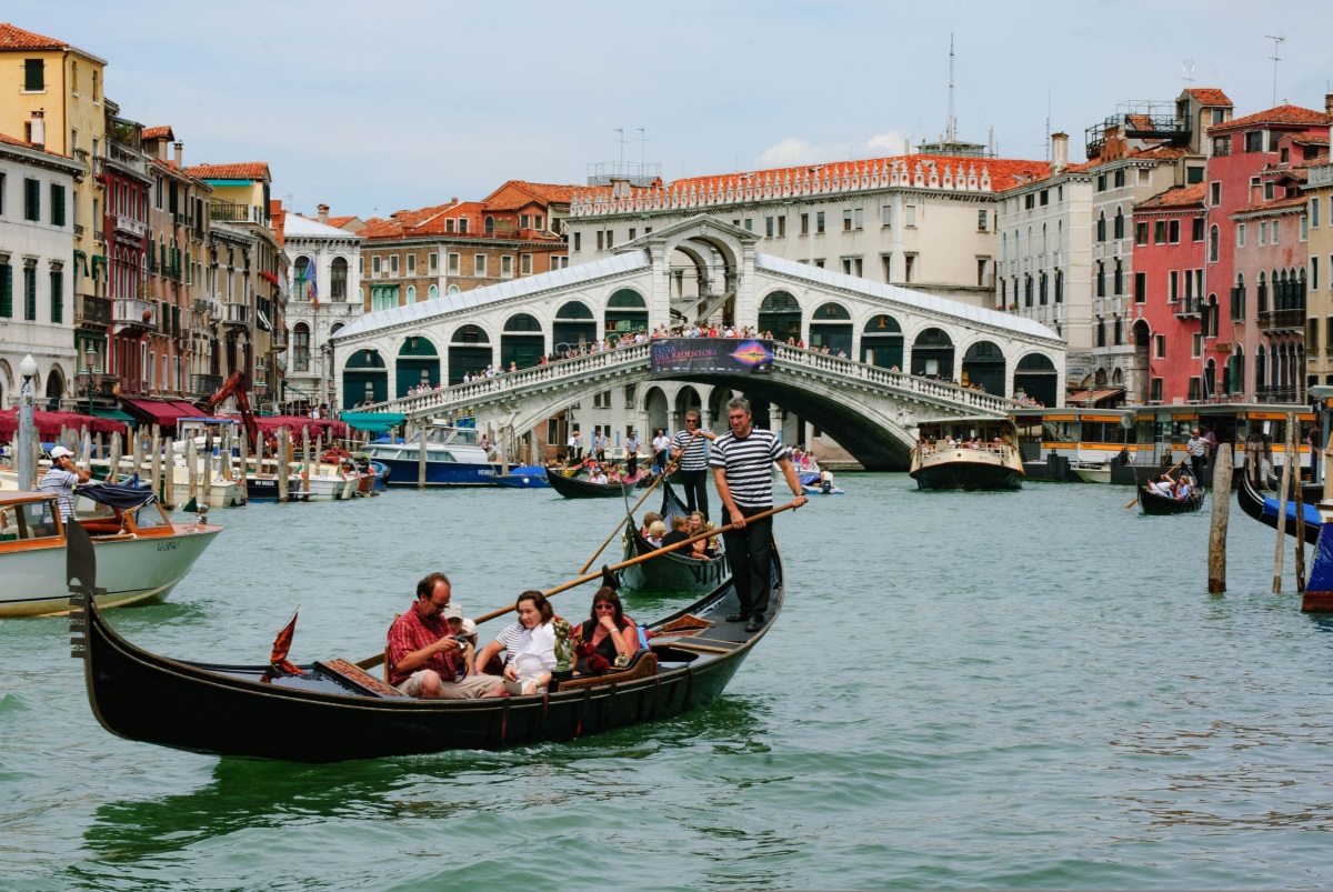 Rialto, Benátky, gondola, gondolier