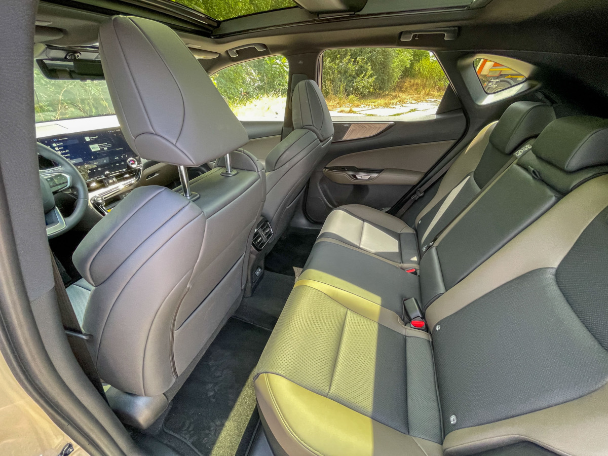 Lexus NX 350h E-Four Overtrail - test 2024