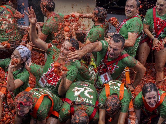 Španielsko Tomatina paradajky tradícia Bitka
