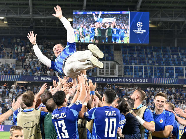 SR Futbal LM play off odveta Slovan Midtjylland BAX