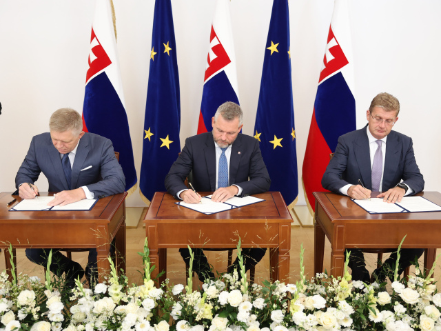 Podpis Memoranda Pellegrini Fico Žiga