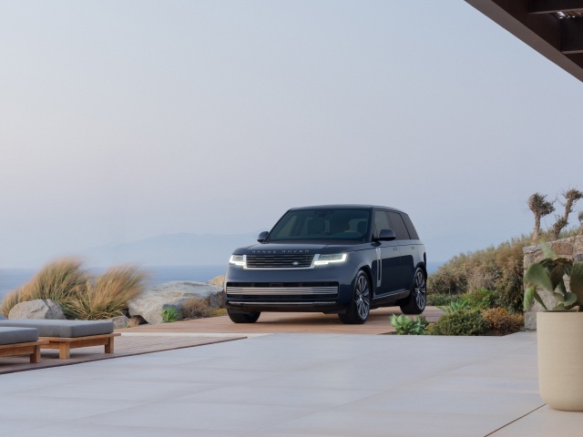 Range Rover SV Riviera Edition (2024)