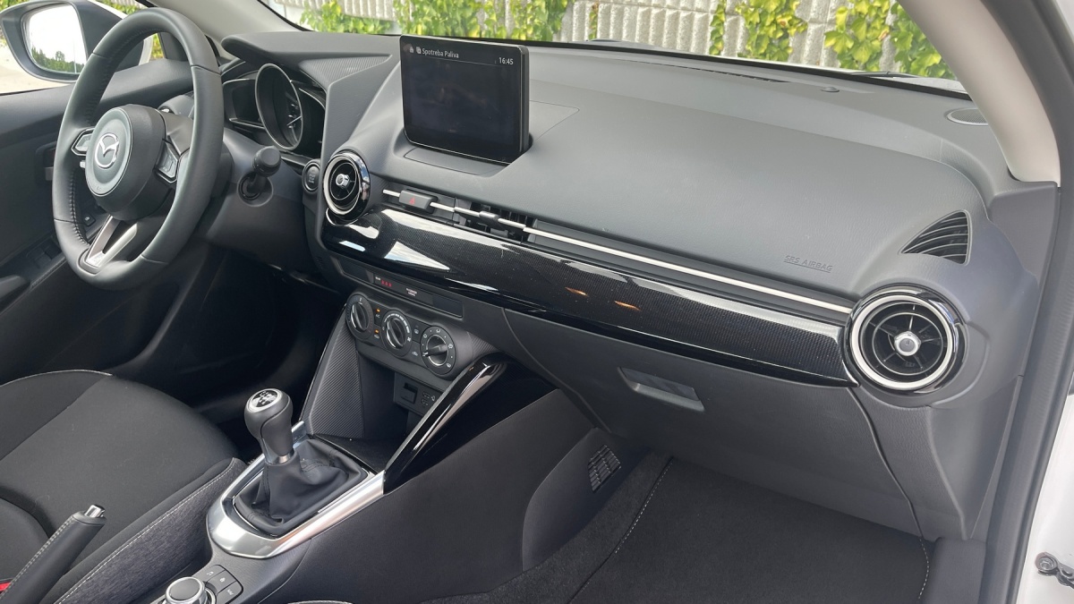 Mazda2 e-Skyactiv G90 (2024)