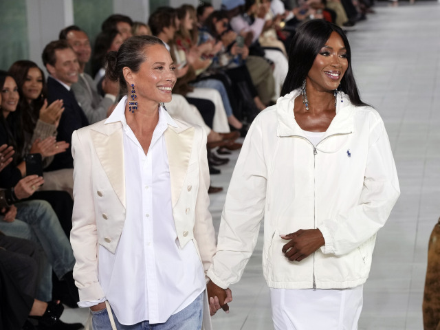 Christy Turlington (vľavo) a Naomi Campbell 