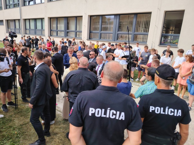 policajti, Handlová, Fico