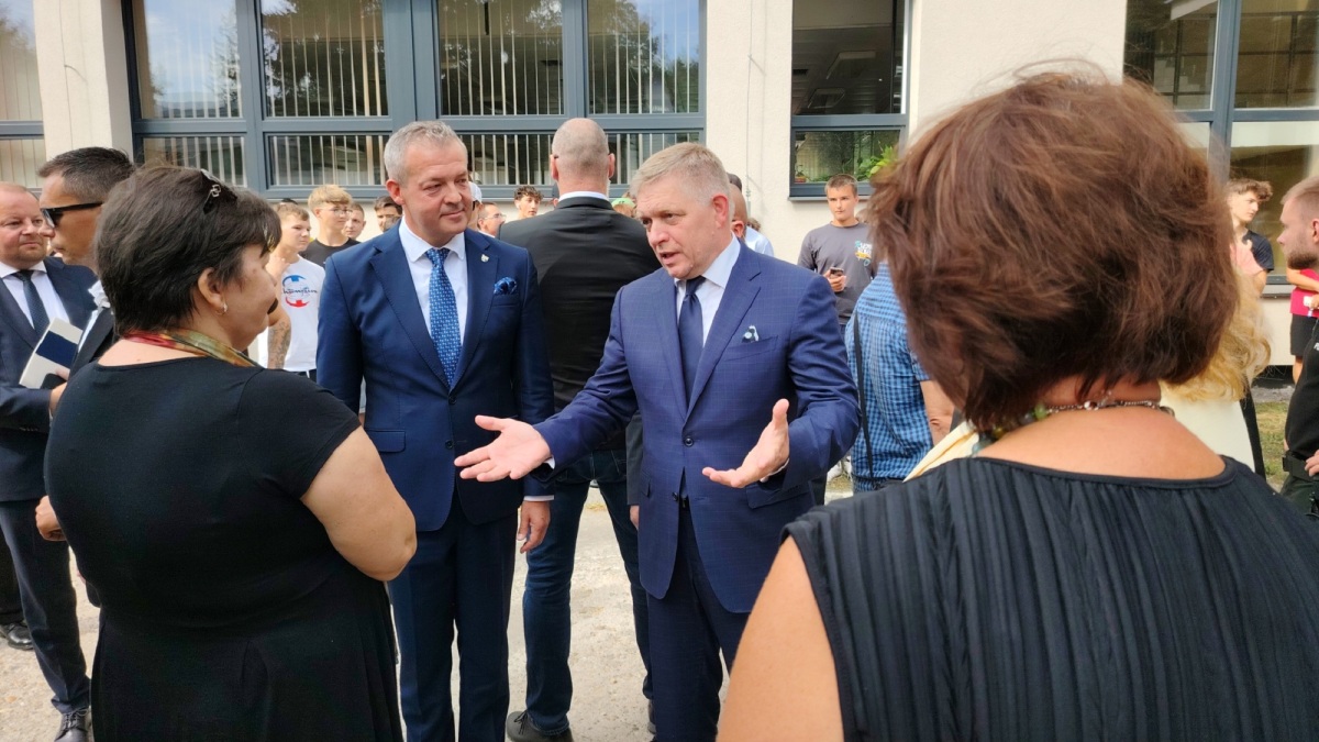 Robert Fico, premiér, Handlová