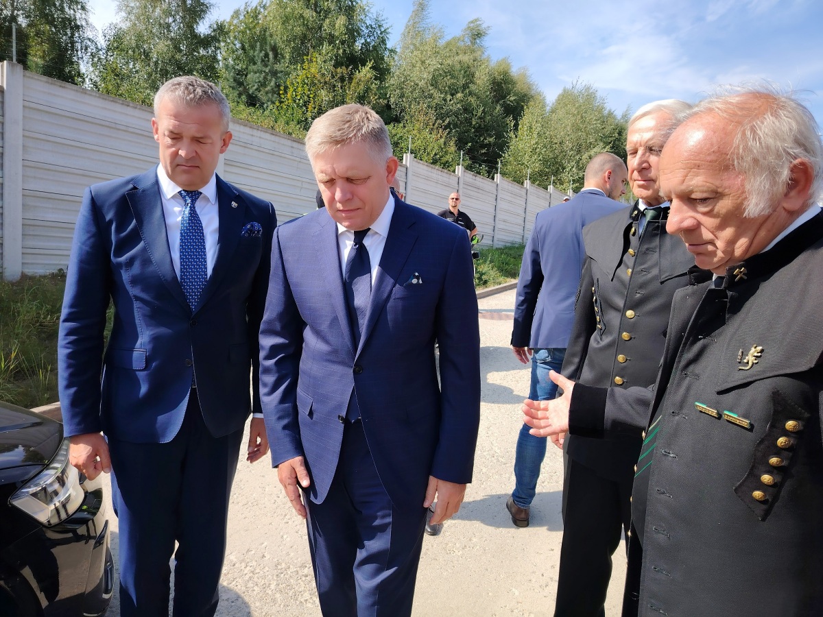 Robert Fico, premiér, Handlová