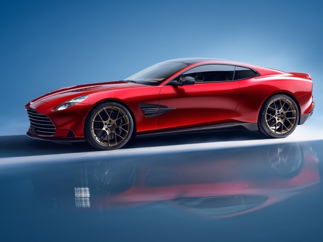 Aston Martin Vanquish 2025