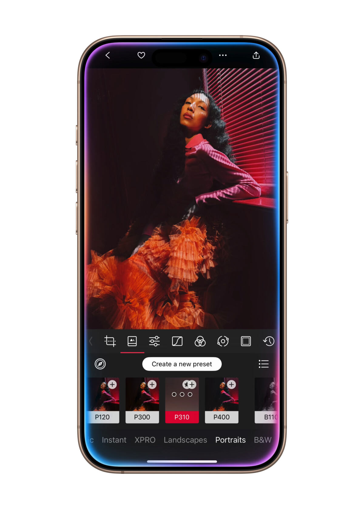 Apple-i Phone-16-Pro-Siri-edit-Darkroom-240909
