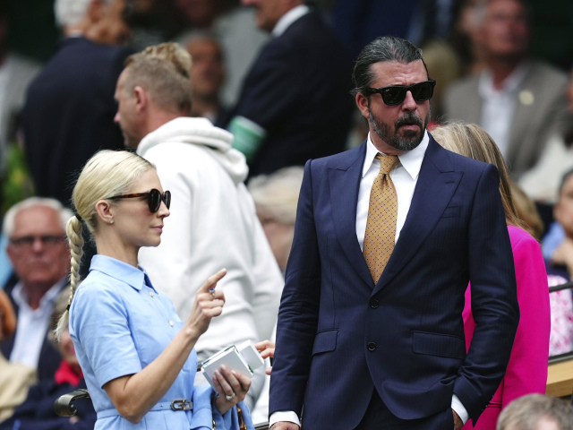 Dave Grohl a jeho manželka Jordyn Blum