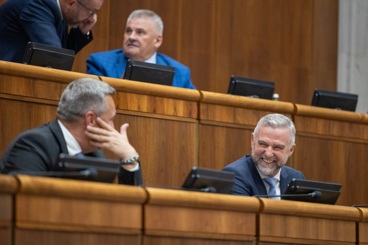 parlament, gaspar