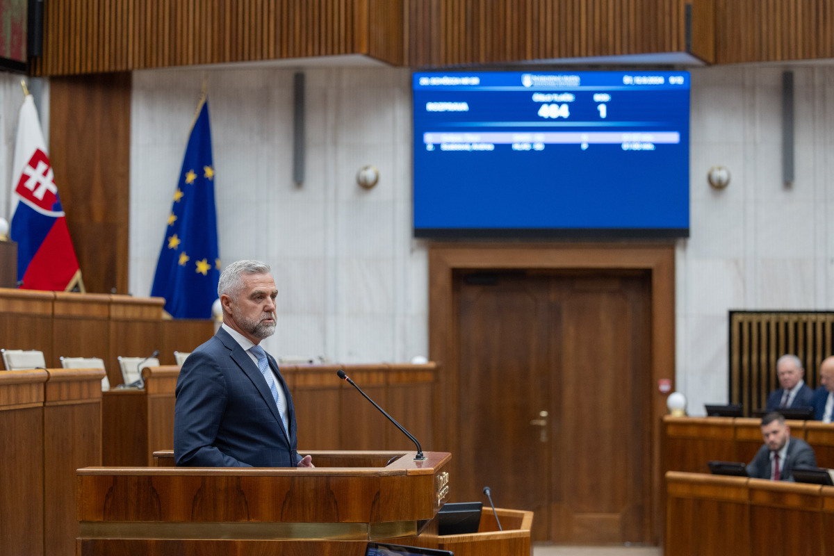 parlament, gaspar