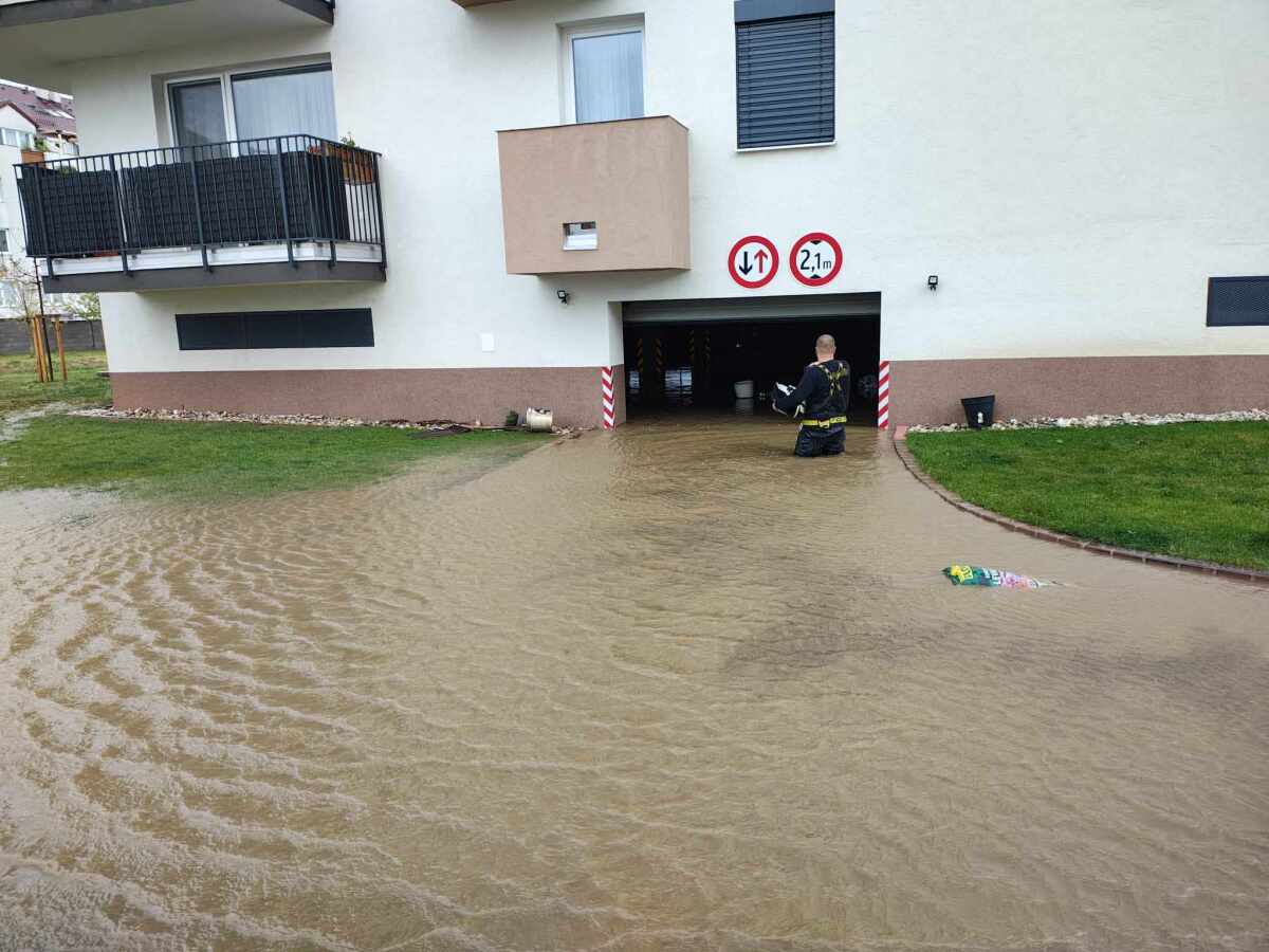 záplavy, Pezinok, pivnice, mReportér