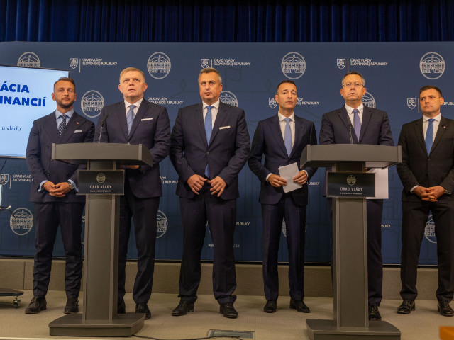 Konsolidačný balíček, vládni politici