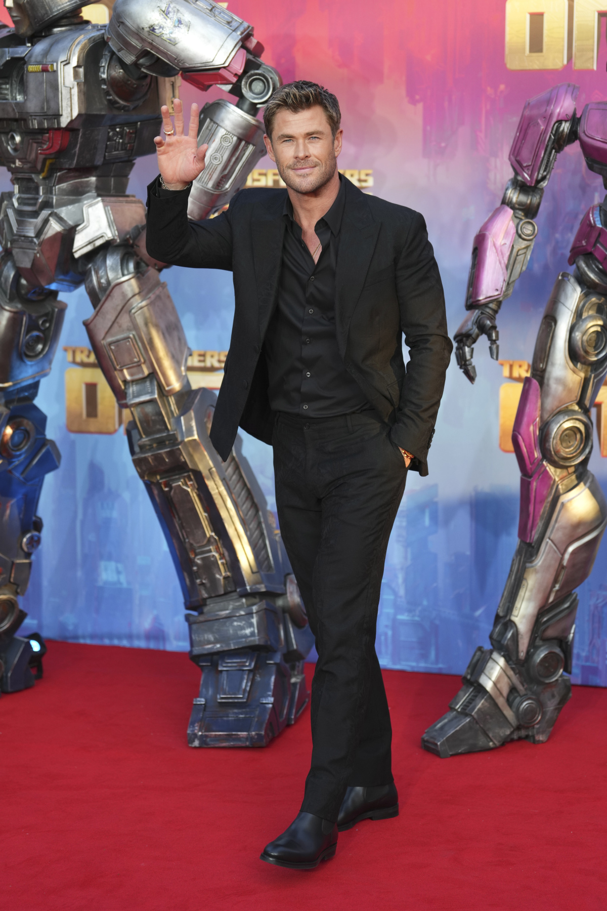 Chris Hemsworth 
