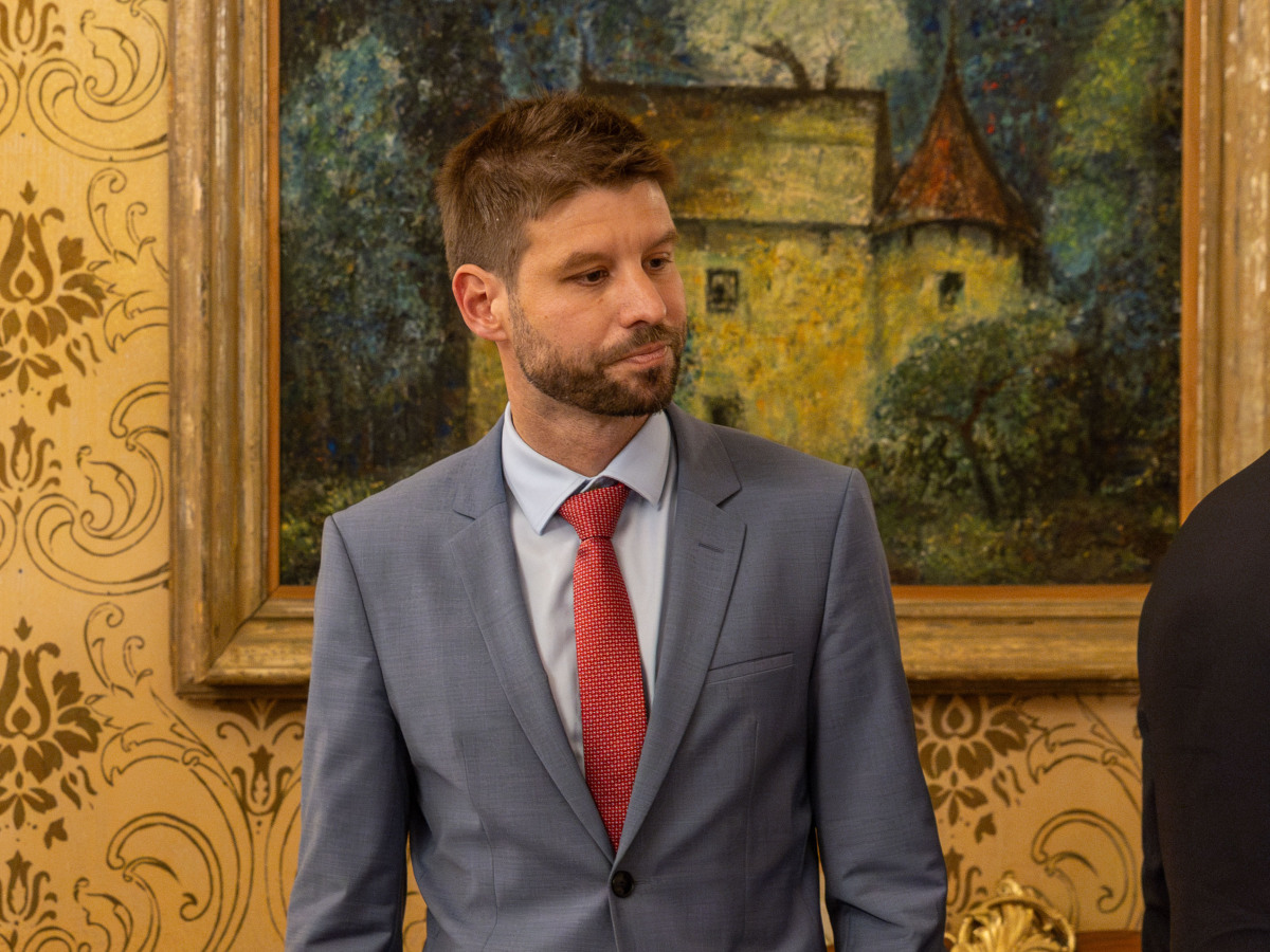 robert fico, Michal Šimečka, Milan Majerský,