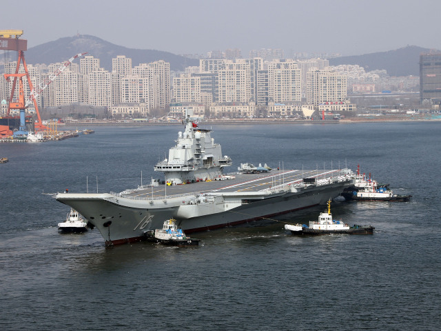 Čínska lietadlová loď CNS Liaoning