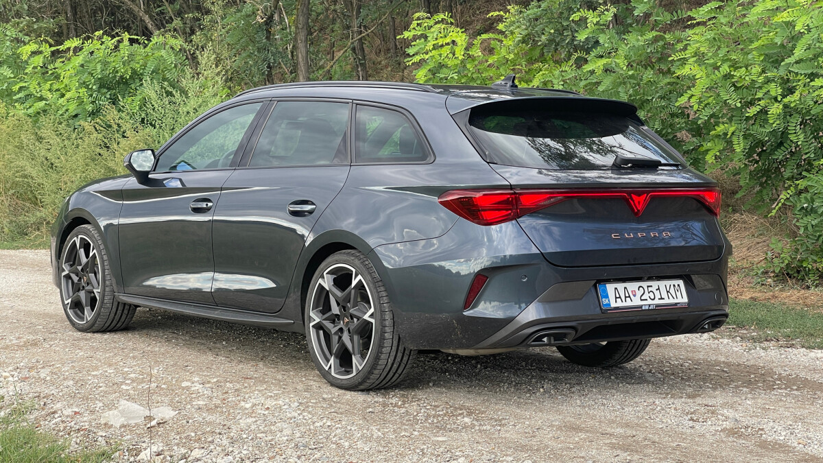 Cupra Leon SP 1,5 eTSI (2024)