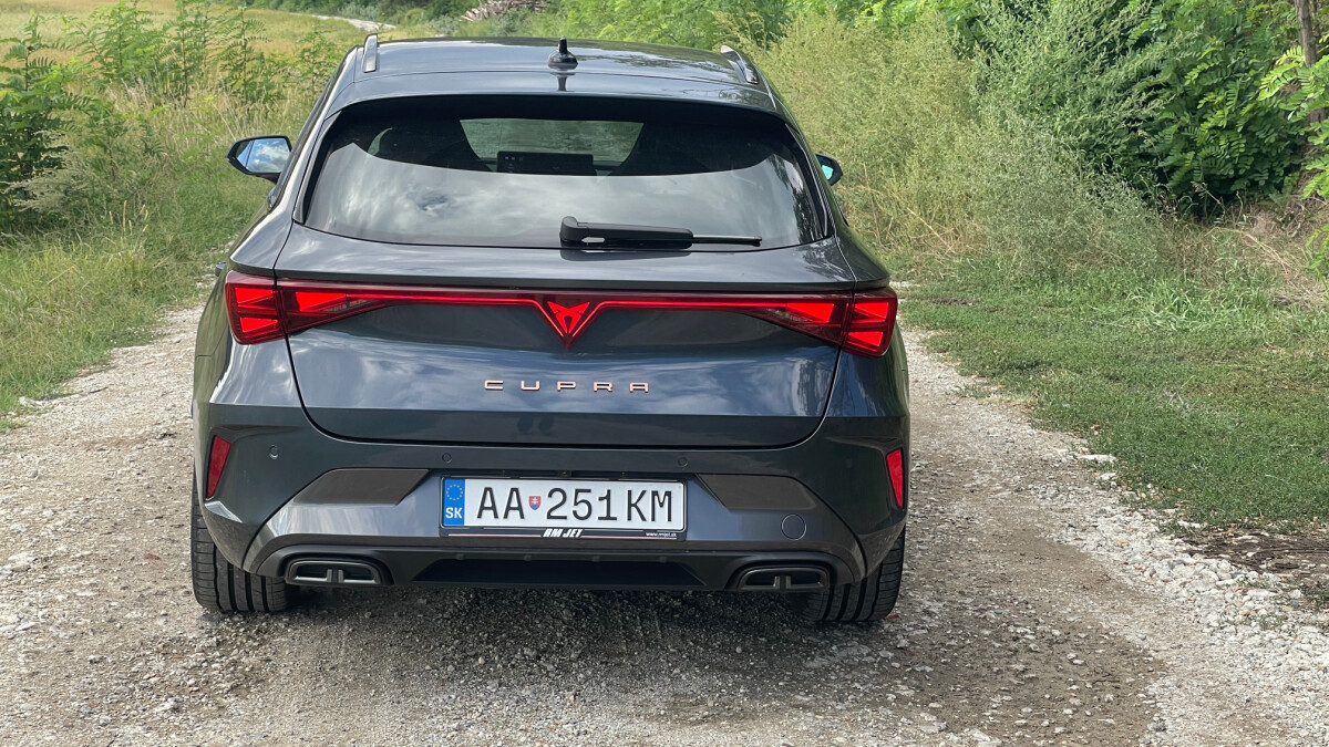 Cupra Leon SP 1,5 eTSI (2024)