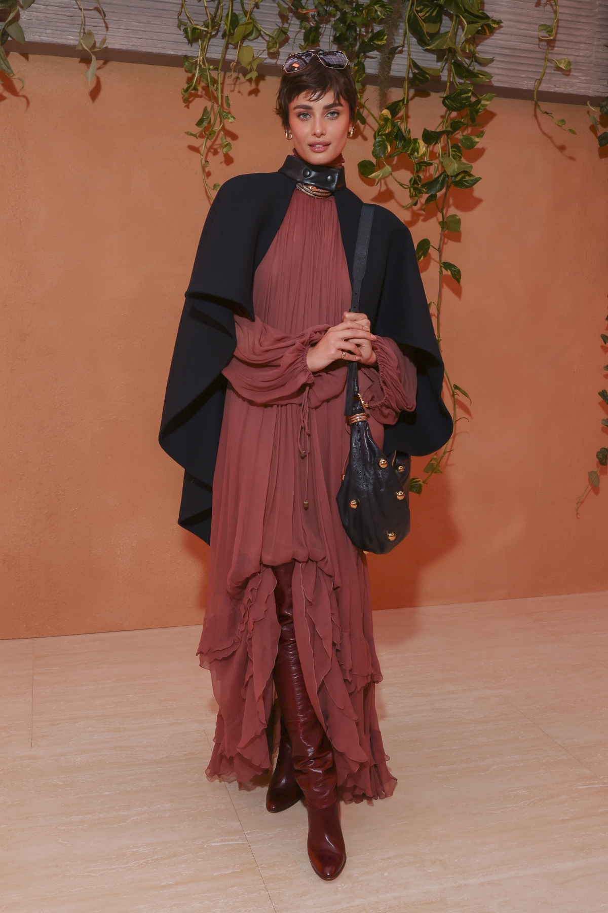 France Fashion Chloe 25 Front Taylor Hill 