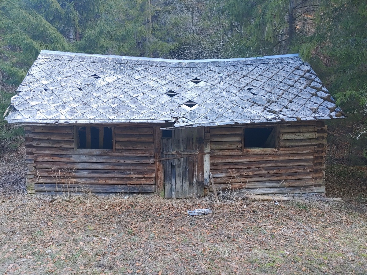 pôvodná stavba, stajňa, škola, Čutkovská dolina