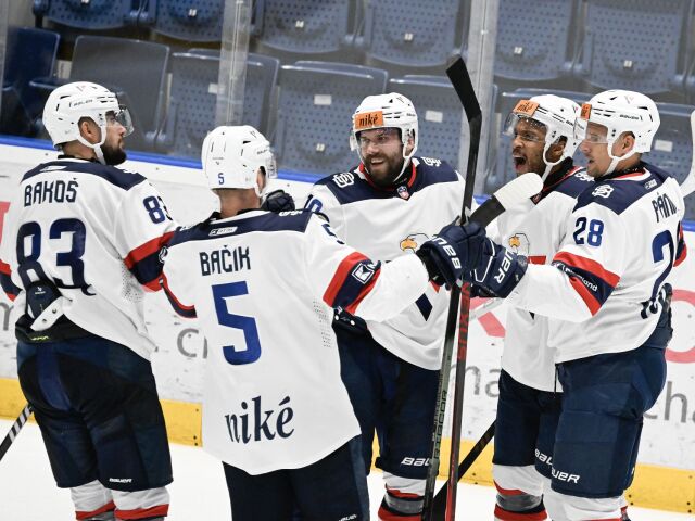 Sena Acolatse Slovan
