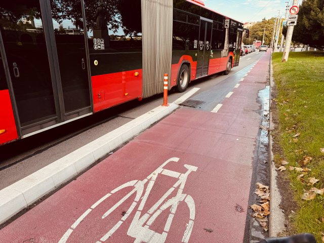 Vajanského nábrežie, cyklopruhy, cyklotrasa, Matúš Vallo, Bratislava