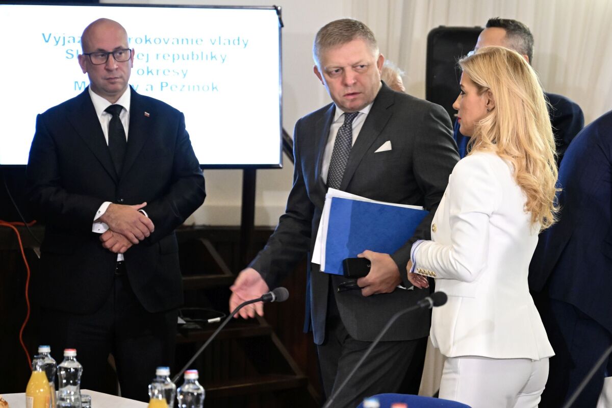 SR Modra vláda výjazdové rokovanie BAX