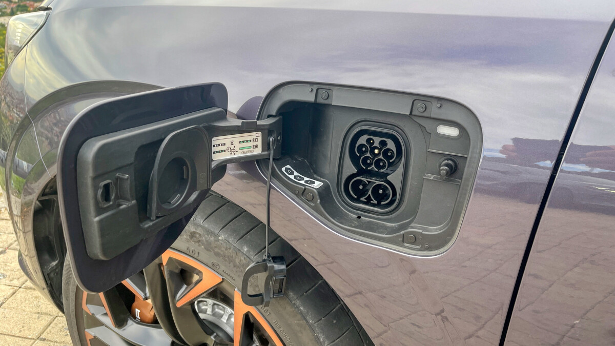 Nová Cupra Terramar (2024)
