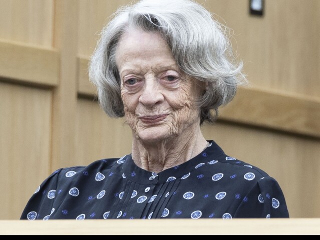 Herečka Maggie Smith na zábere z júla 2023. 