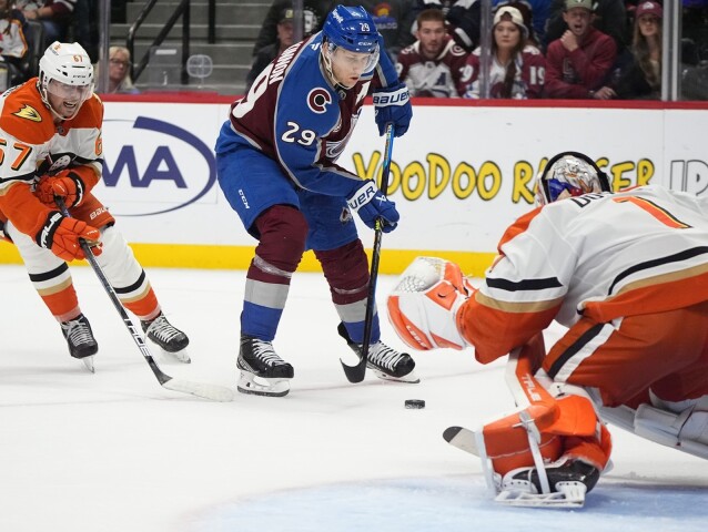 Nathan MacKinnon