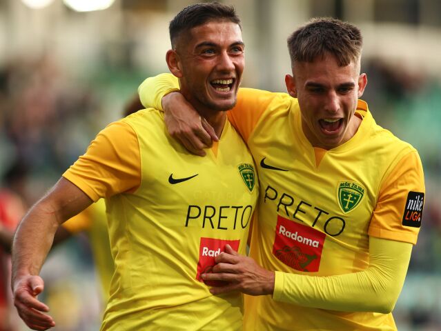 Kristián Bari, Mário Sauer