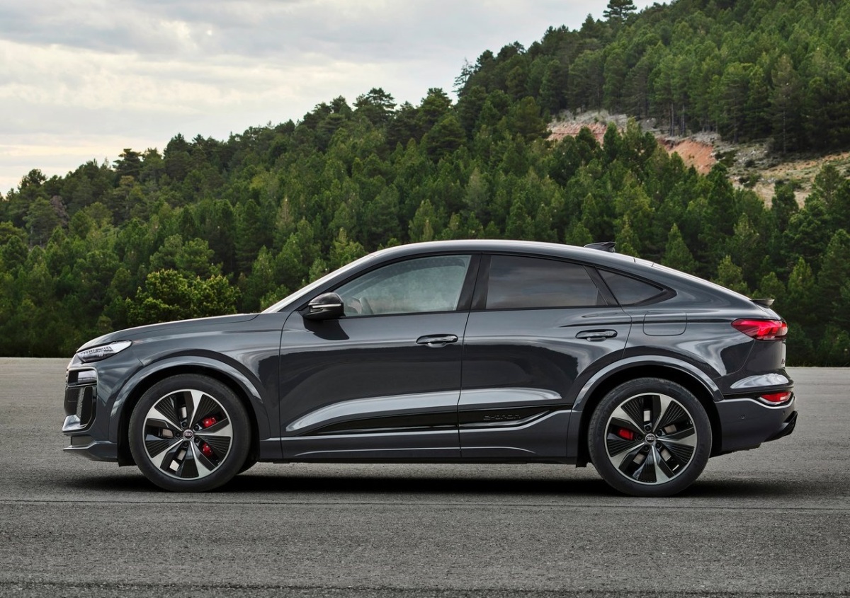 Audi Q6 Sportback e-tron 5