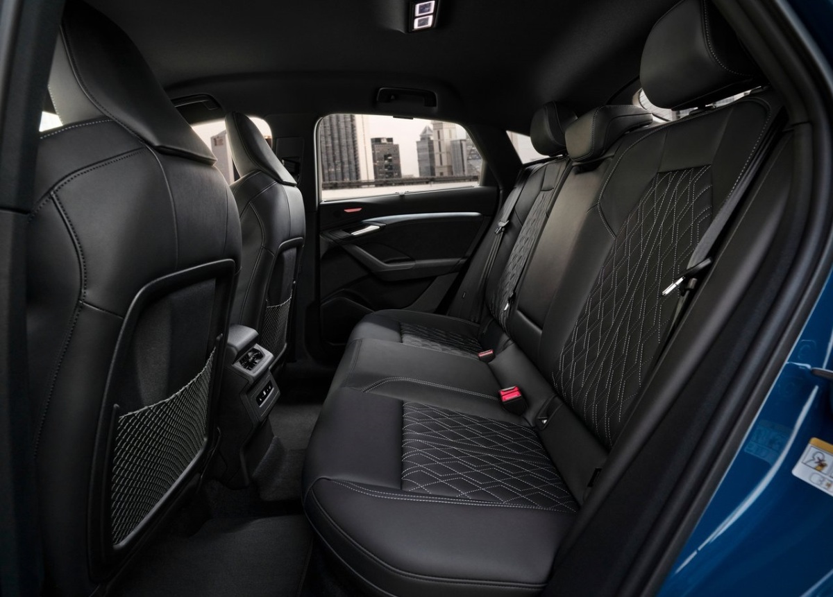 Audi SQ6 Sportback e-tron 2